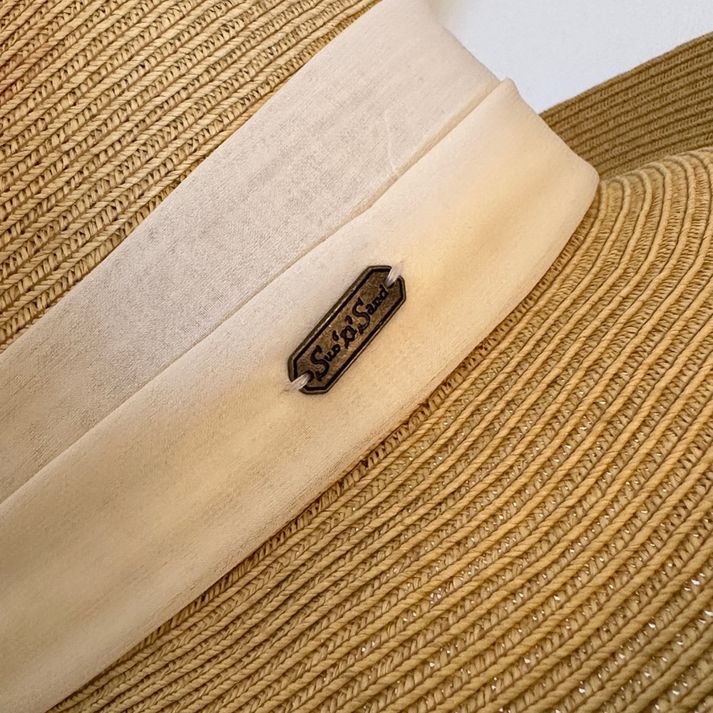 Straw beach hat w/ bow ribbon - Picture 4 of 5